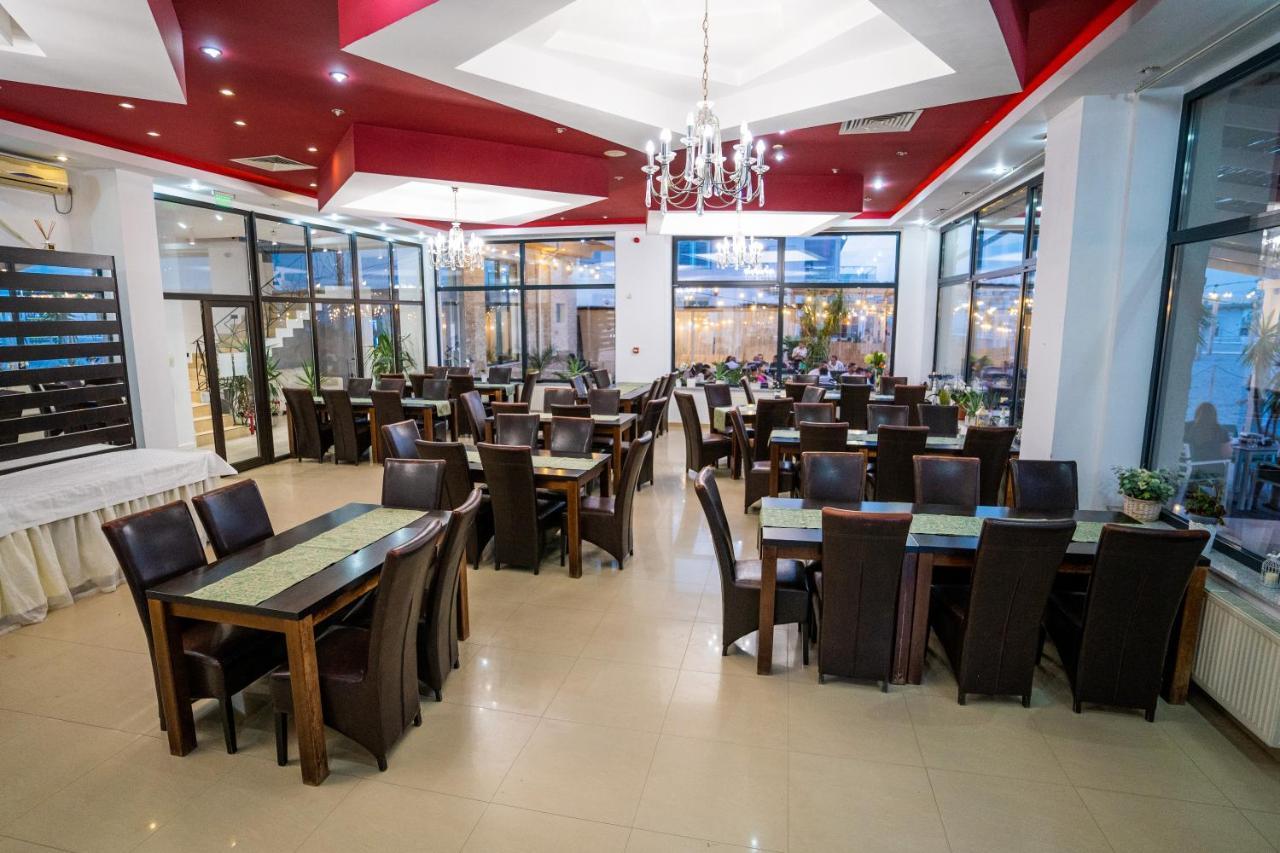 Hotel Prestige Mamaia Exteriér fotografie